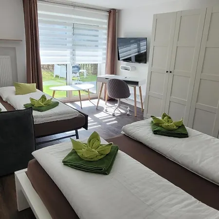 Bayvista Lodge, Und Lam