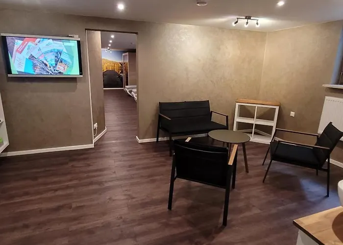 Bayvista Lodge - Studios & Apartments Апартаменты Лам